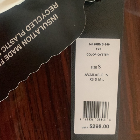 BCBGMAXAZRIA Women’s Quilted Winter Puffer Coat with Oversized Hood NWT - Picture 6 of 6